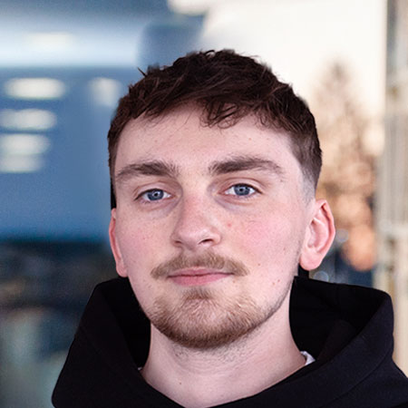 Nils Bayer - Core IT Administrator